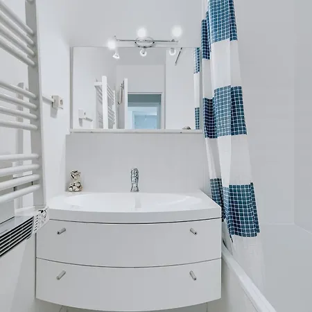 Le Jardin Canisy - Piscine - Tennis Apartment *